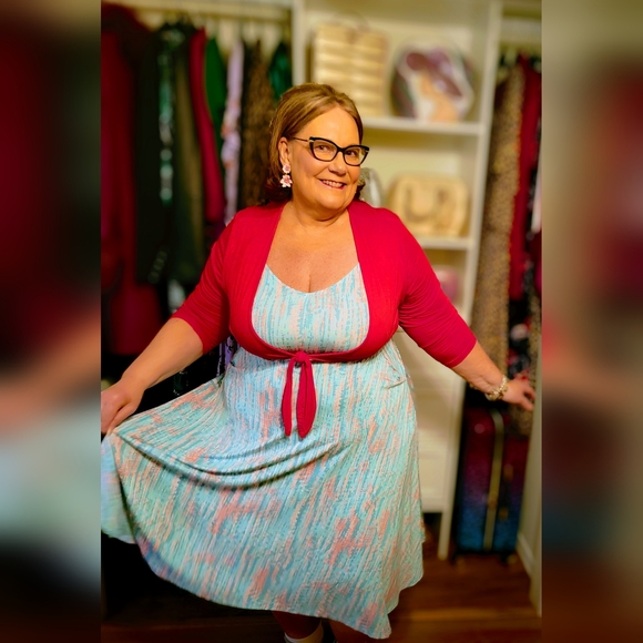 NEW NWT Torrid Plus Size Midi Super Soft Hankerchief Sangria Sunset Dress Sz 2X - Picture 4 of 8